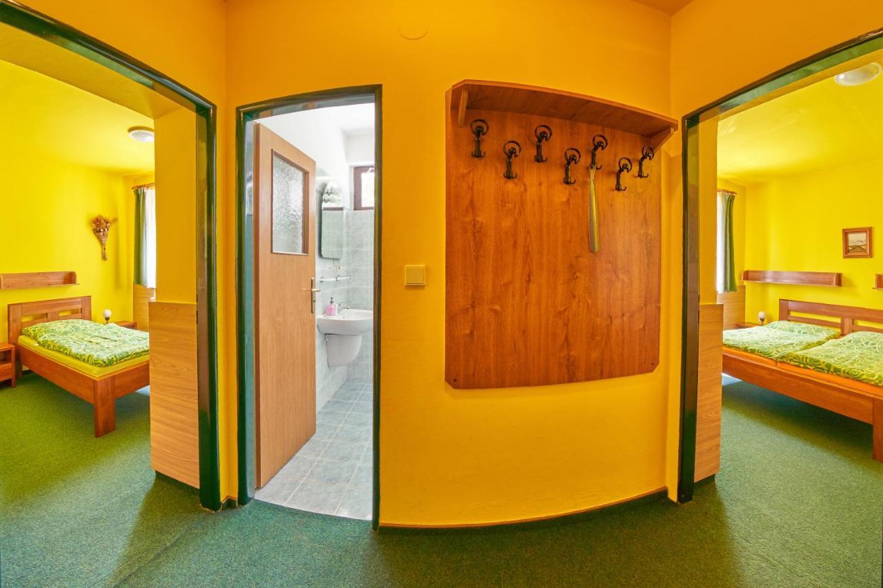 Pension & Restaurace Zeleny Mlyn Žacléř Екстериор снимка