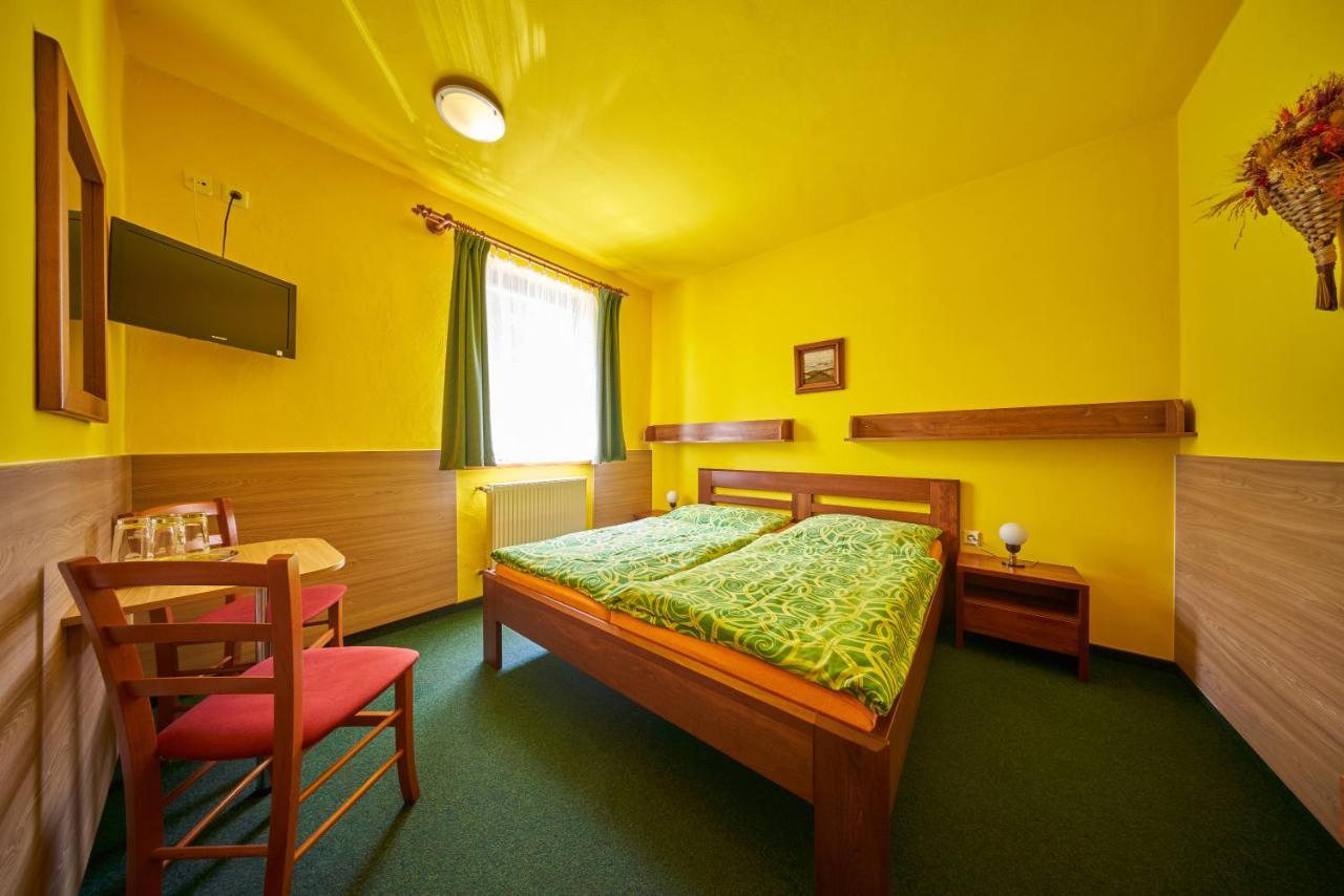 Pension & Restaurace Zeleny Mlyn Žacléř Екстериор снимка